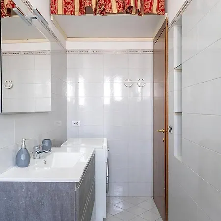 Guest Planet - Intero Bilocale Crescenzago M2 Apartment *